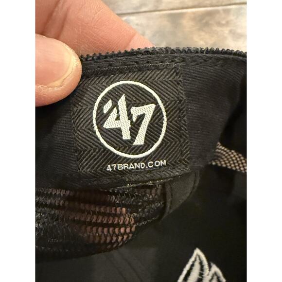 47 Brand Mens Black NHL Philadelphia Flyers “P”SnapBack Hat Baseball Trucker Cap - Picture 8 of 8